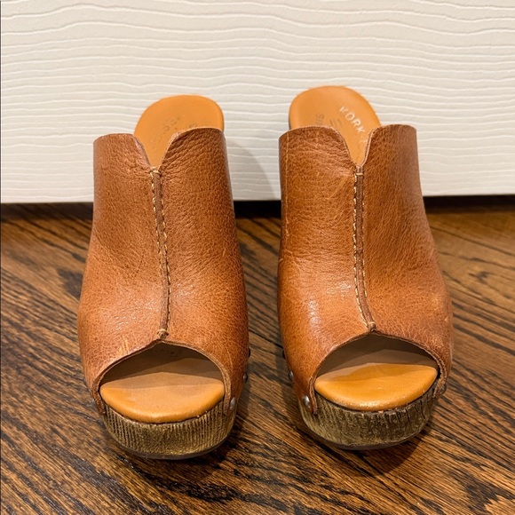 Women's Kork-Ease Deanna Leather Clog Sandals - Picture 2 of 4